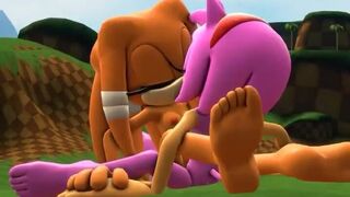 Tikal and Amy Lesbian