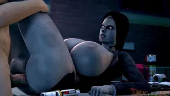 Mast ota kichkina qizi bilan jinsiy aloqada boladi.