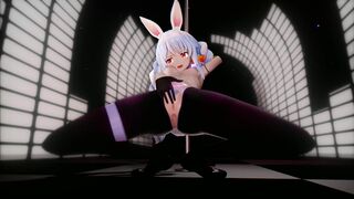 Pekora crab-legged pole dance