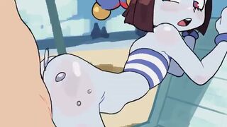 pomni smashing in beach