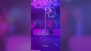 Neo pole dance